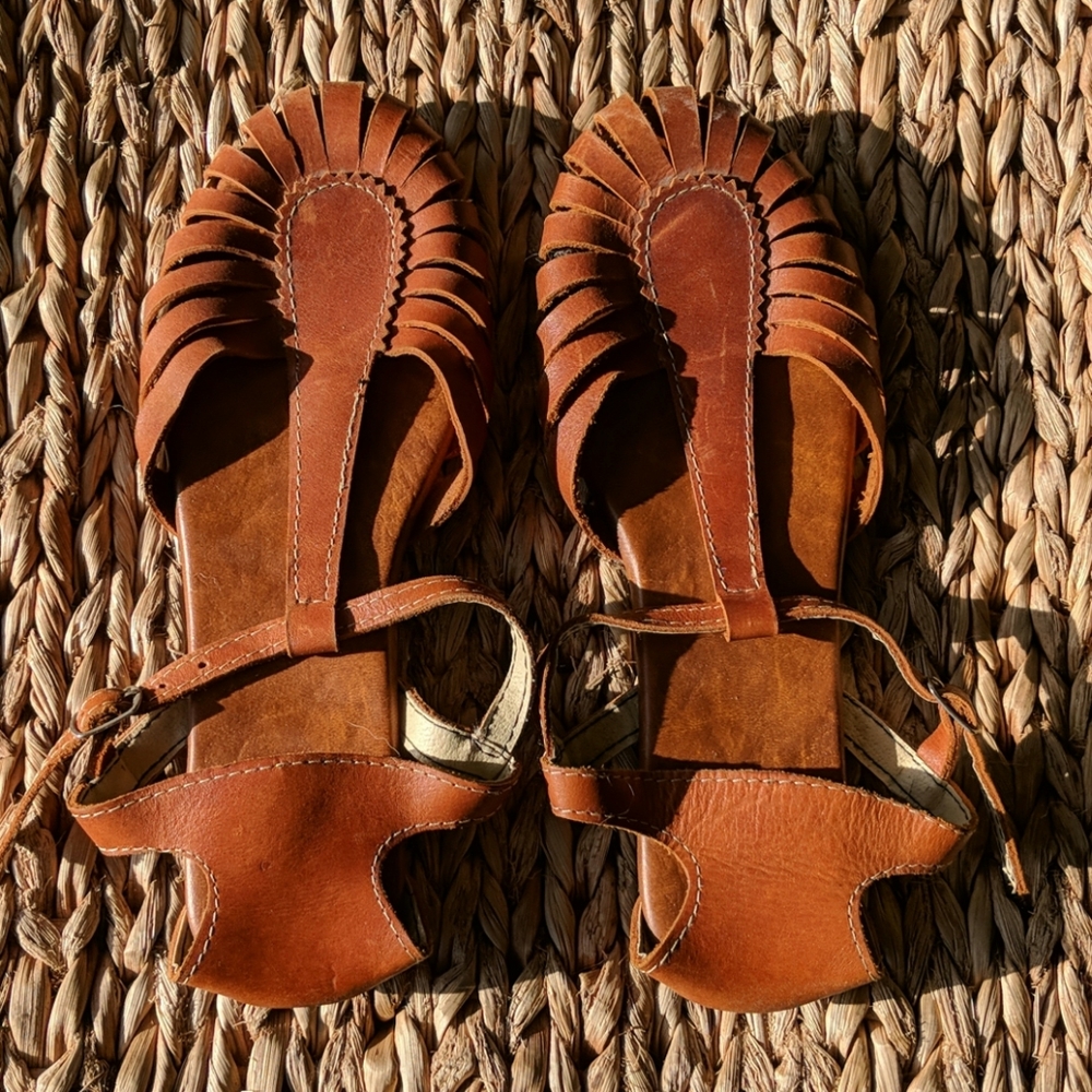 Leather sandals